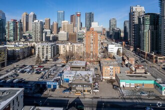 122 17th Ave SE, Calgary, AB - VUE AÉRIENNE  vue de carte - Image1