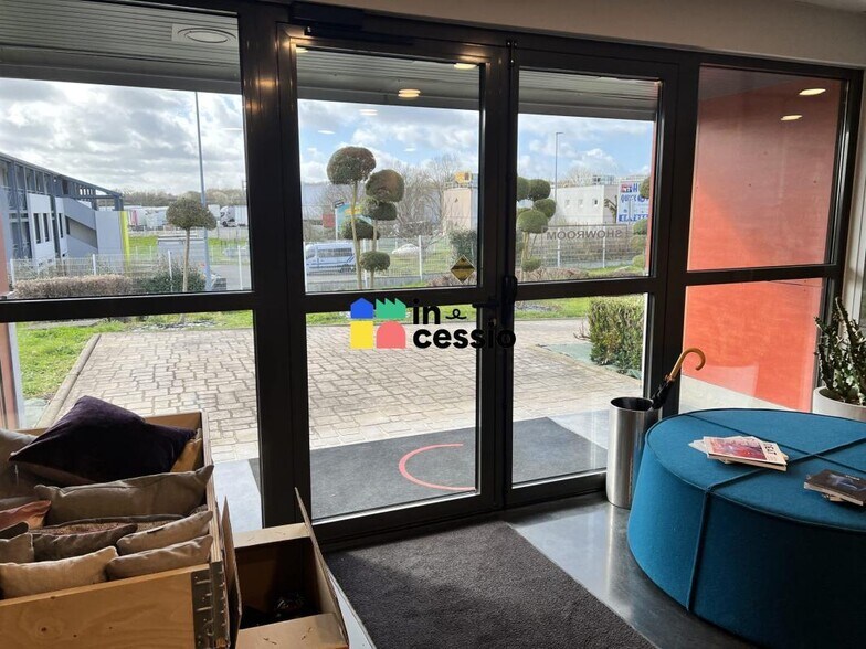 Local d'activités dans Le Mans à vendre - Photo de l’immeuble – Image 2 sur 30