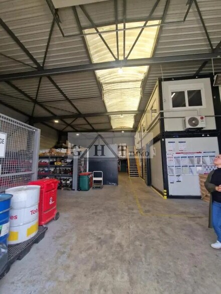 Industriel/Logistique dans Claye-Souilly à vendre - Photo de l’immeuble – Image 2 sur 3