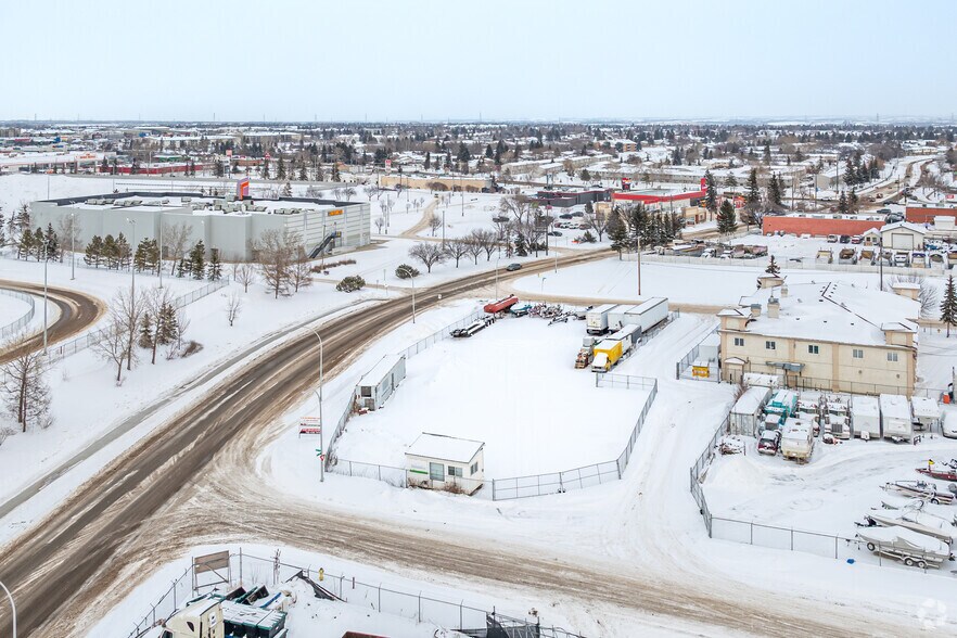 5203-5219 130 Avenue & 12929 53 Street NW, Edmonton, AB à louer - Aérien – Image 3 sur 3