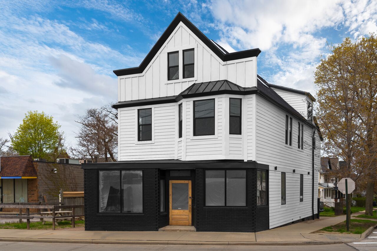 5900 Detroit Ave, Cleveland, OH à louer Photo de l’immeuble– Image 1 sur 11