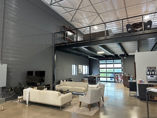 529 SH 46 E, Boerne, TX 78006 - Lot A05 -  - Photo intérieure - Image 1 of 7