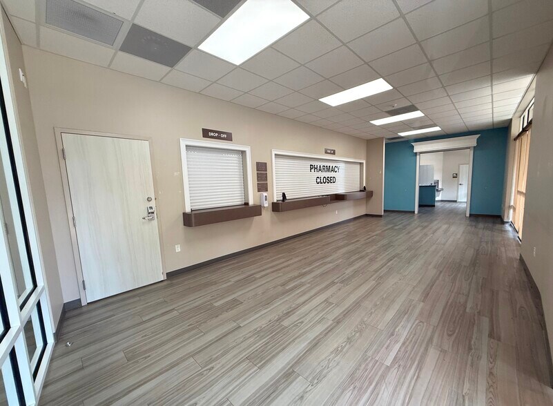 1657 Taylor Rd, Port Orange, FL à louer - Photo intérieure – Image 2 sur 8