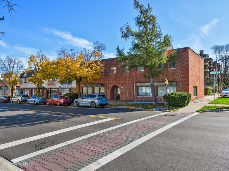 616 Laurel Ave, Highland Park, IL à louer - Photo de l’immeuble – Image 3 sur 5