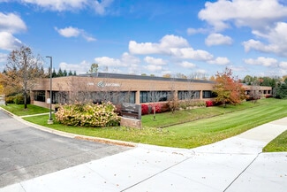 Plus de détails pour 37000 W 12 Mile Rd, Farmington Hills, MI - Bureau à vendre