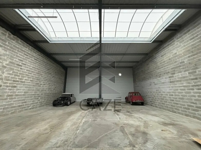 Local d’activités dans Saint-André-de-Cubzac à louer - Photo intérieure – Image 1 sur 5