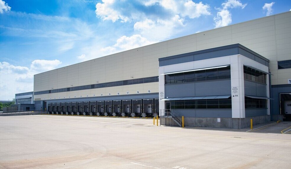 5 Castle Mound Way, Rugby à vendre - Photo de l’immeuble – Image 3 sur 11