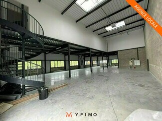 Plus de détails pour Bureau, Local d'activités à louer