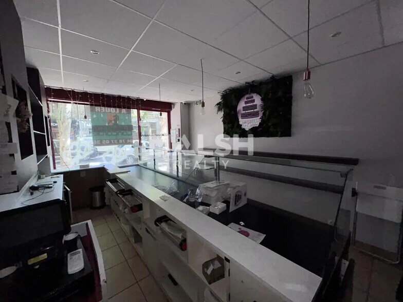 Local commercial dans Lyon à louer - Photo de l’immeuble – Image 3 sur 9