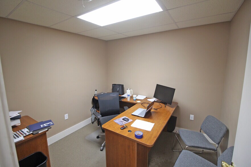 3691 E 100 S, Pierceton, IN à louer - Photo de l’immeuble – Image 3 sur 11