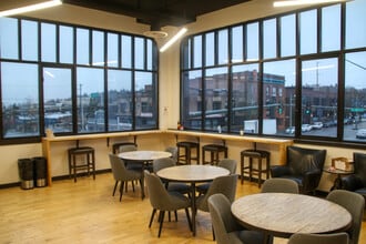 2320 Pacific Ave, Tacoma, WA à louer Photo intérieure– Image 1 sur 6