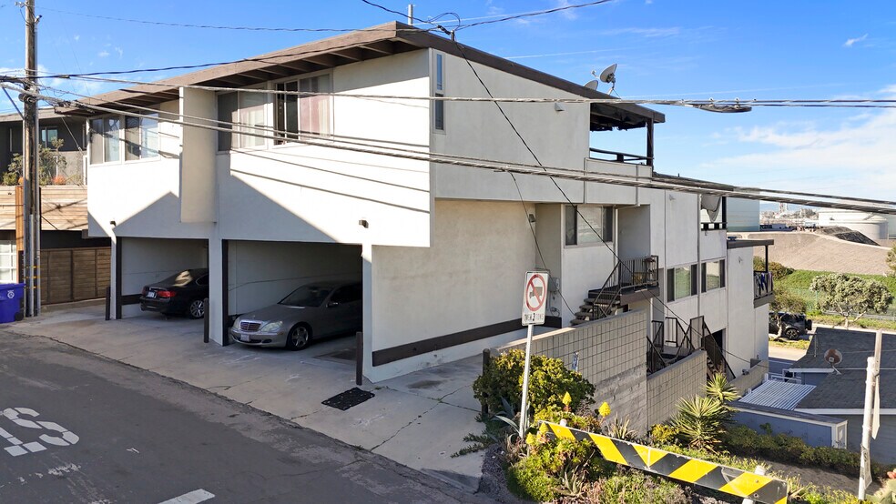 480 Rosecrans Ave, Manhattan Beach, CA à vendre - Photo de l’immeuble – Image 3 sur 12