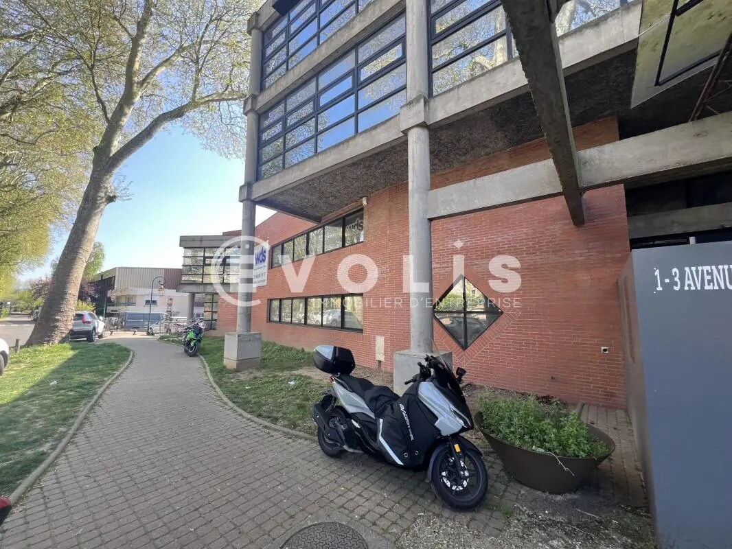 Bureau dans Saint-Maurice à louer Photo de l’immeuble– Image 1 sur 14