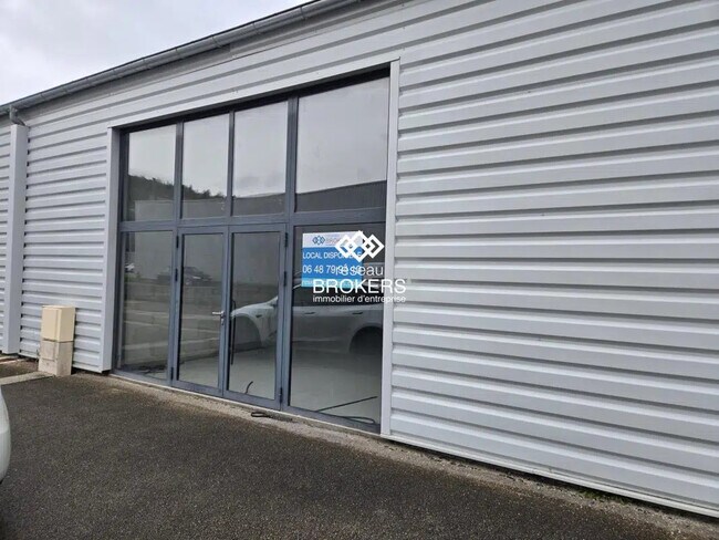 Plus de détails pour Local commercial, Industriel/Logistique à louer