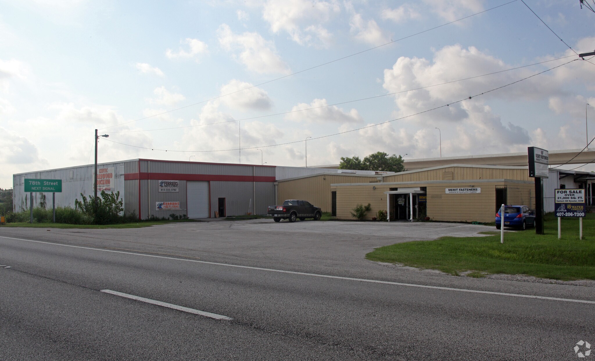 7501 E Adamo Dr, Tampa, FL à louer Photo principale– Image 1 sur 15