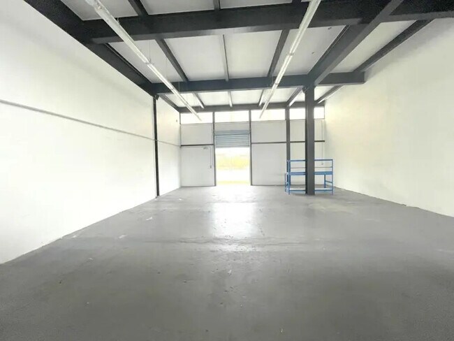Plus de détails pour 1 Rue Jean Carasso, Bezons - Local d'activités, Industriel/Logistique à louer
