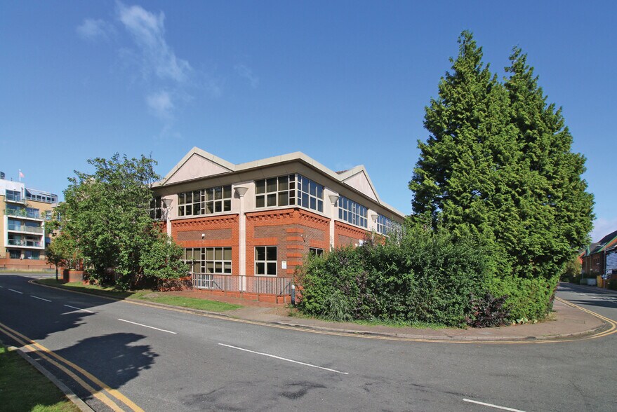 Primett Rd, Stevenage à louer - Photo de l’immeuble – Image 3 sur 10