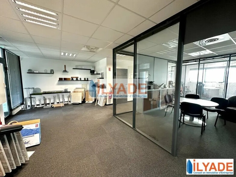 375 Avenue Du Mistral, La Ciotat à louer - Photo de l’immeuble – Image 2 sur 10