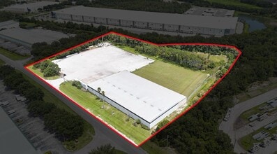 5050 Gateway Blvd, Lakeland, FL à louer Photo de l’immeuble– Image 1 sur 13
