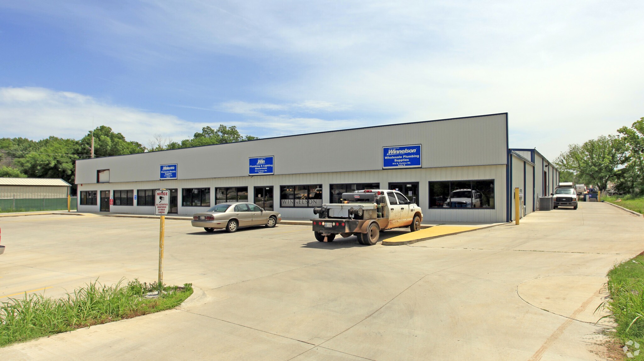 813 S Perkins Rd, Stillwater, OK à louer Photo principale– Image 1 sur 13