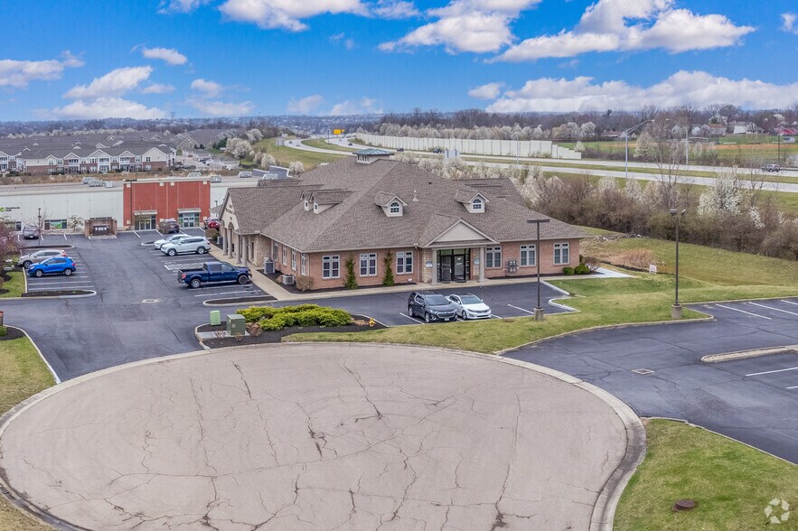 7185 Liberty Centre Dr, West Chester, OH à louer - Aérien – Image 2 sur 27