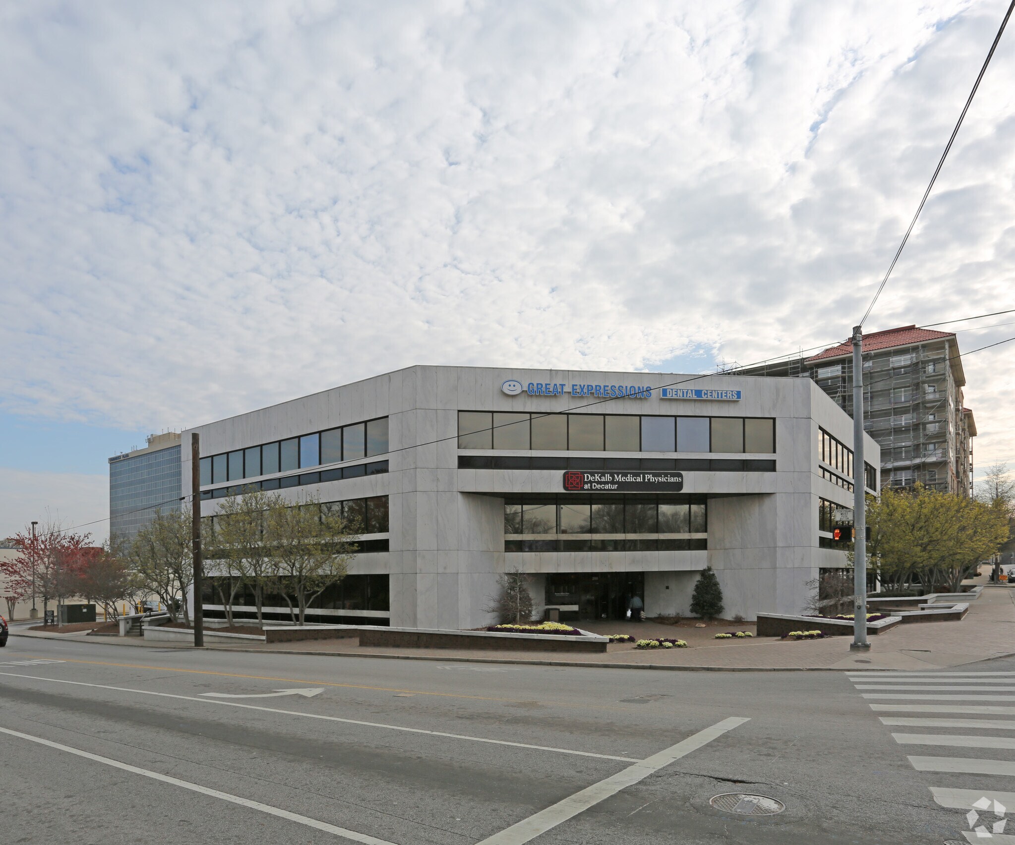 200 E Ponce De Leon Ave, Decatur, GA à louer Photo principale– Image 1 sur 18