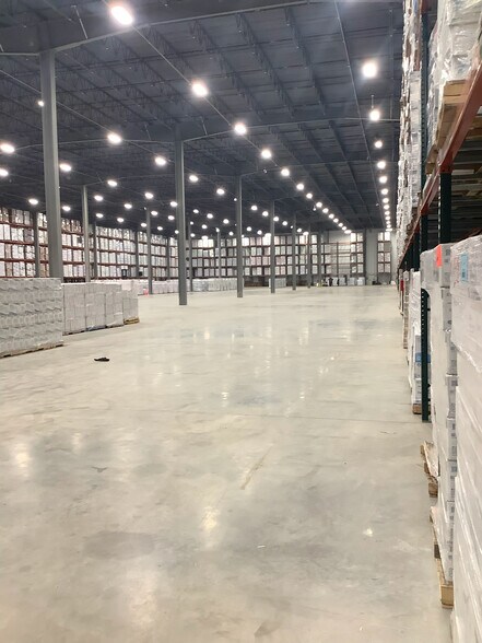 2349 Goshen Tpke, Scotchtown, NY à louer - Photo intérieure – Image 3 sur 4