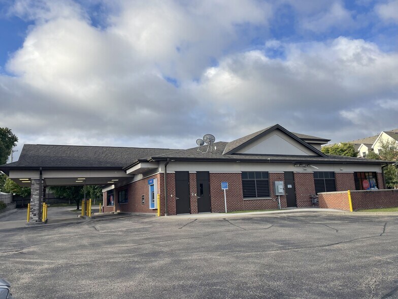 522 Snelling Ave S, Saint Paul, MN à vendre - Photo de l’immeuble – Image 2 sur 4