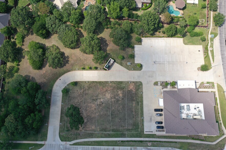3111 Teasley Ln, Denton, TX à louer - Photo de l’immeuble – Image 3 sur 4