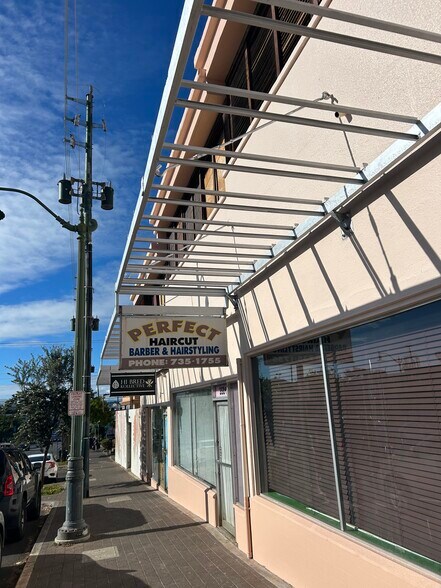 3580-3588 Waialae Ave, Honolulu, HI à louer - Photo de l’immeuble – Image 3 sur 6