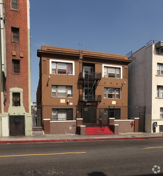 Altman Apartments Portfolio portefeuille de 7 biens à vendre sur LoopNet.fr - Photo principale – Image 2 sur 9