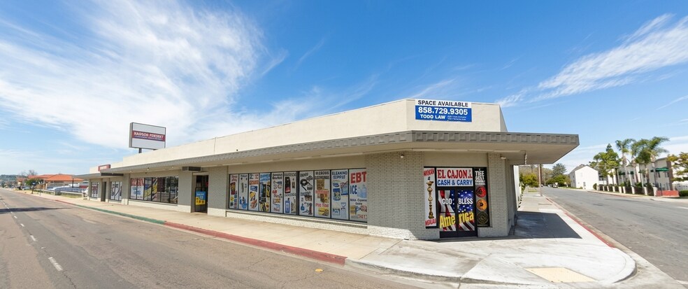 1198 E Main St, El Cajon, CA à louer - Photo de l’immeuble – Image 2 sur 12