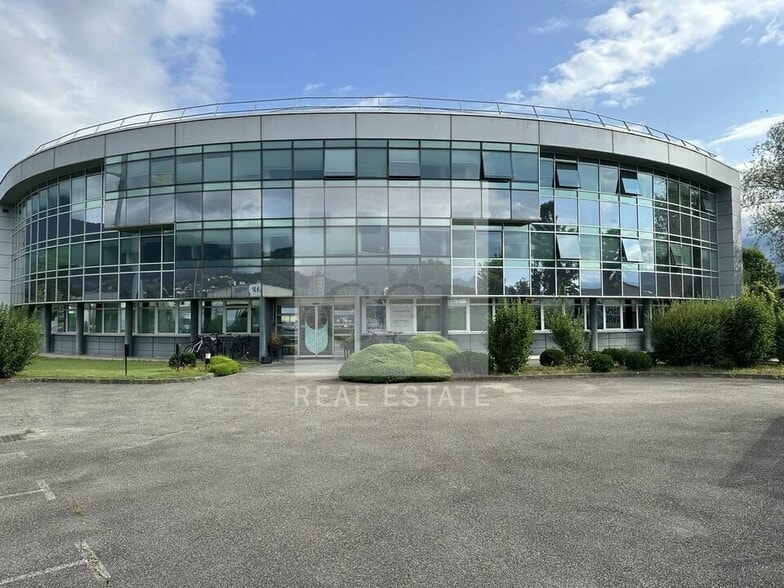 Bureau dans La Motte-Servolex à louer - Photo de l’immeuble – Image 2 sur 9