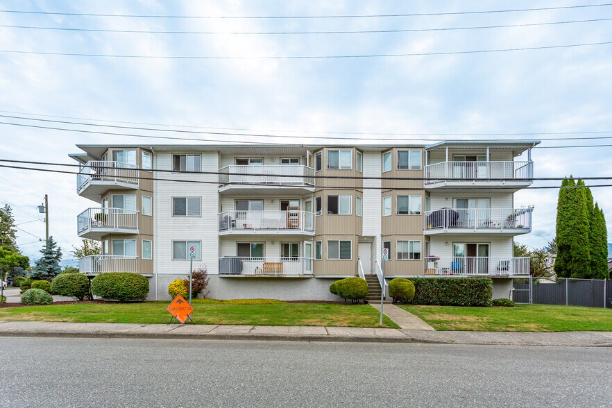 45766 Av Henderson, Chilliwack, BC à vendre - Photo de l’immeuble – Image 3 sur 3