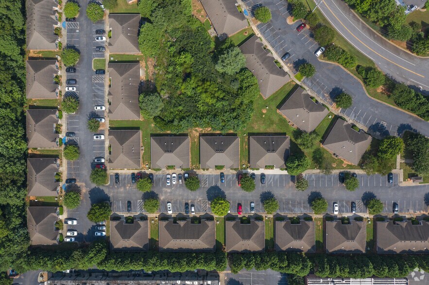 2775 Cruse Rd, Lawrenceville, GA à louer - Photo de l’immeuble – Image 3 sur 7