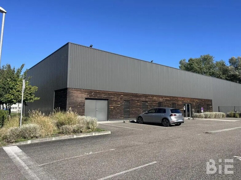 Local d’activités dans Mérignac à louer - Photo de l’immeuble – Image 3 sur 8