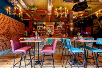 Ash Ave, Londres à louer Photo intérieure– Image 2 sur 6