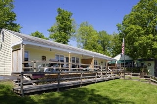 Plus de détails pour 3305 County Road 30, Watkins Glen, NY - Hôtellerie à vendre