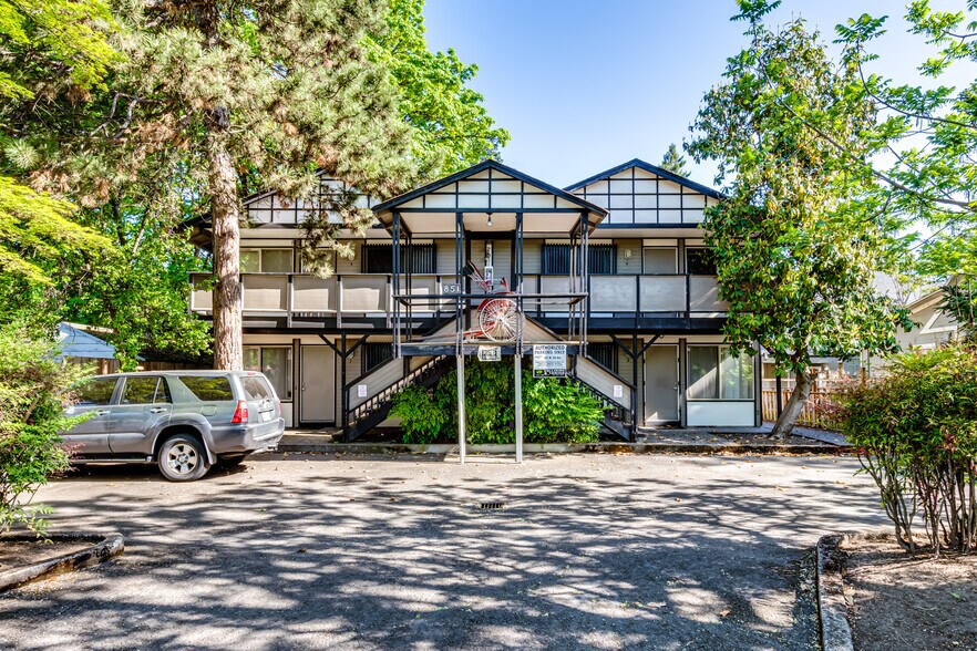 851 W 5th Ave, Eugene, OR à vendre - Photo de l’immeuble – Image 1 sur 22