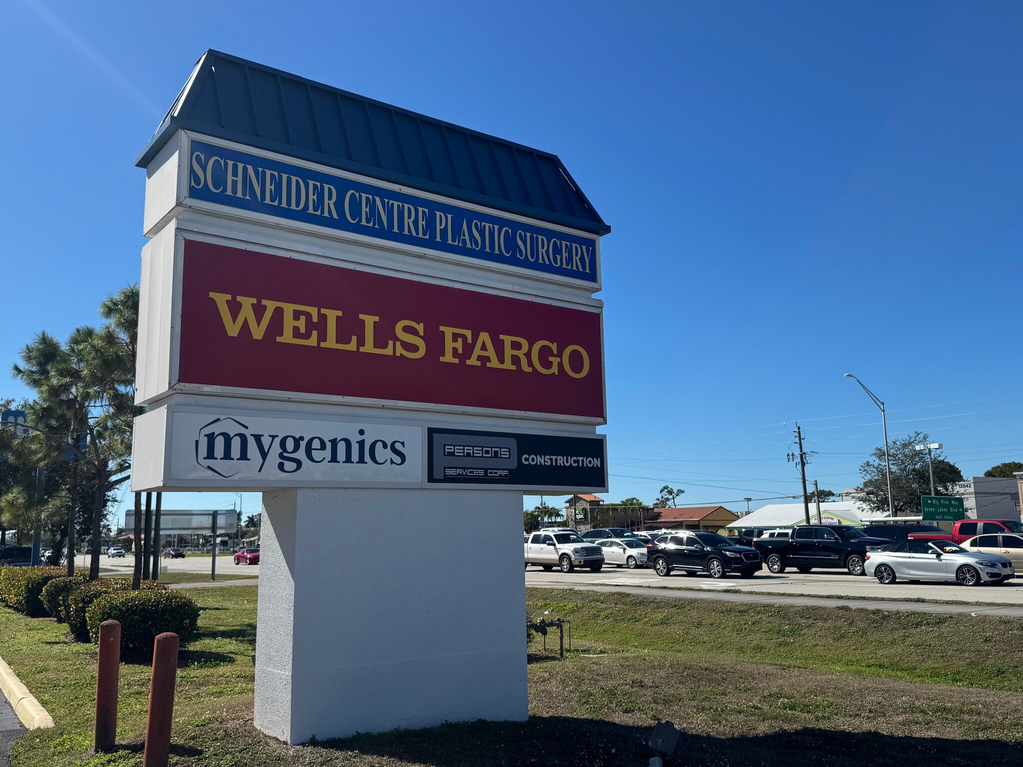 12751 S Cleveland Ave, Fort Myers, FL à louer Photo intérieure– Image 1 sur 23