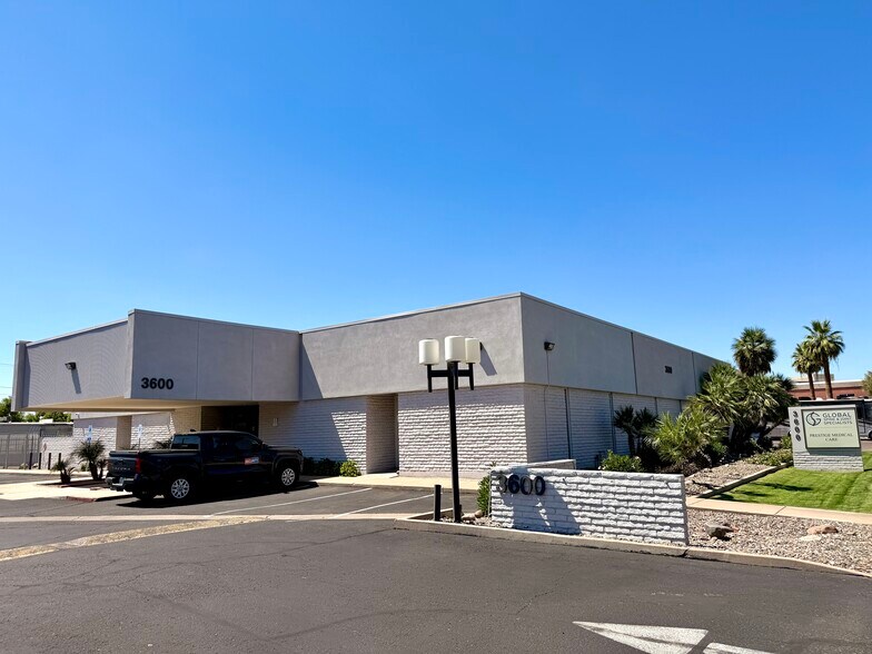3600 N 3rd Ave, Phoenix, AZ à louer - Photo de l’immeuble – Image 1 sur 9