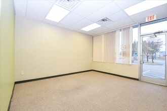 1300-1338 W Main St, Salem, VA à louer Photo intérieure– Image 1 sur 7