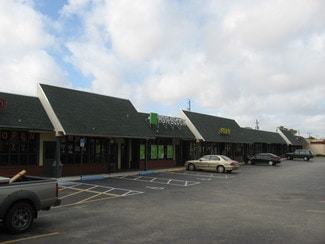Plus de détails pour 734-770 NE 167th St, Miami, FL - Local commercial à louer