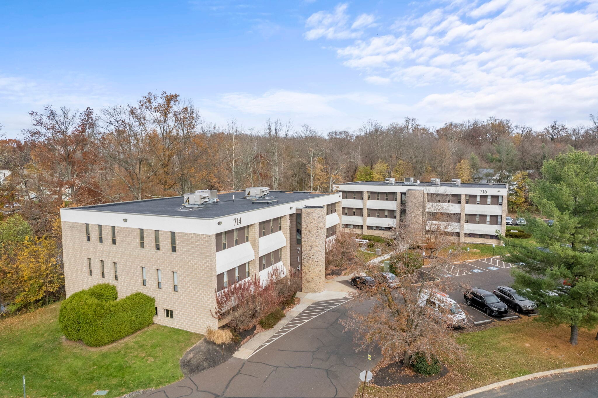 716 N Bethlehem Pike, Lower Gwynedd, PA à louer Photo principale– Image 1 sur 21