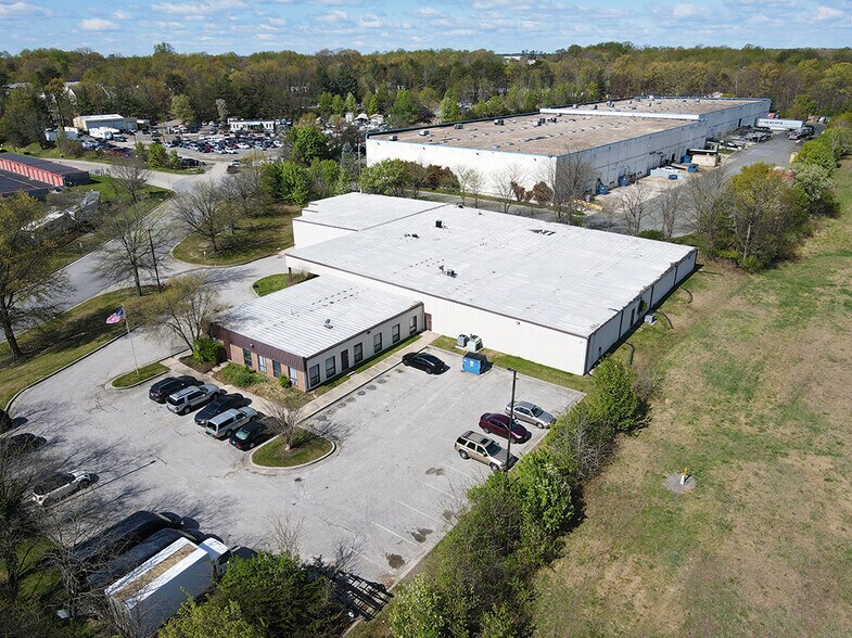 9550 Lynn Buff Ct, Laurel, MD à vendre - Photo de l’immeuble – Image 1 sur 10