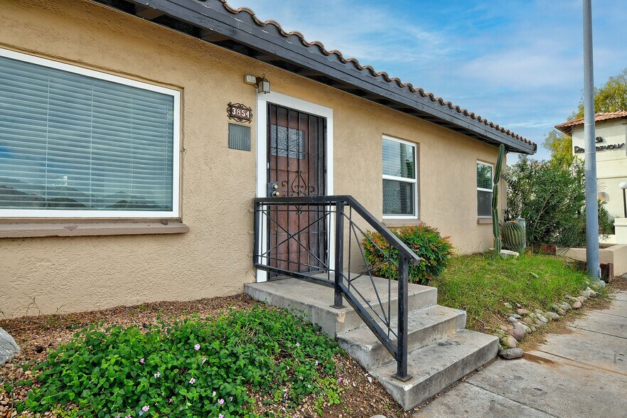 3854 E Fort Lowell Rd, Tucson, AZ à vendre - Photo de l’immeuble – Image 3 sur 33