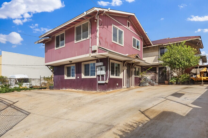 932 Waiakamilo Rd, Honolulu, HI à vendre - Photo de l’immeuble – Image 2 sur 15