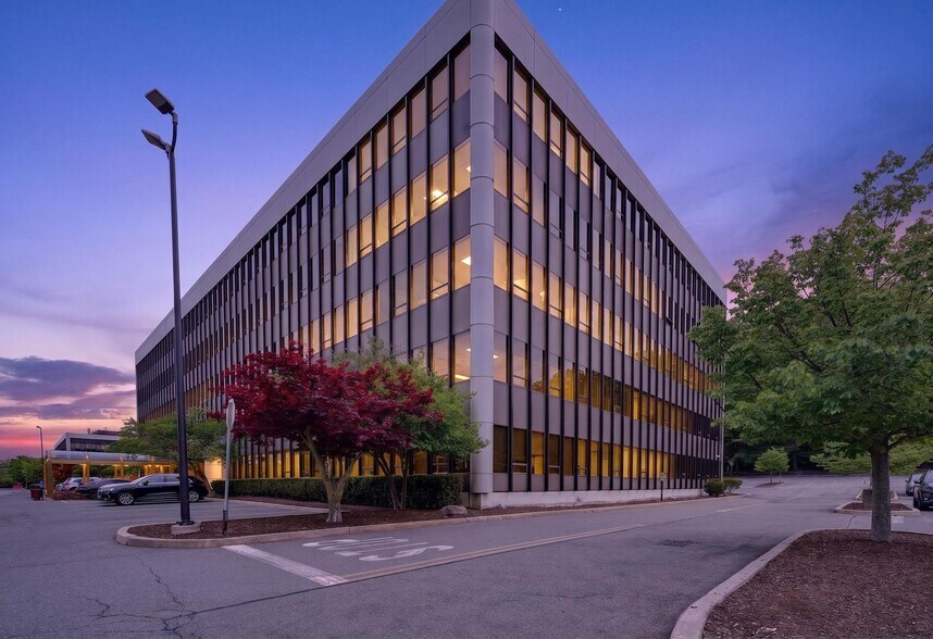 550 Mamaroneck Ave, Harrison, NY à louer - Photo principale – Image 1 sur 25
