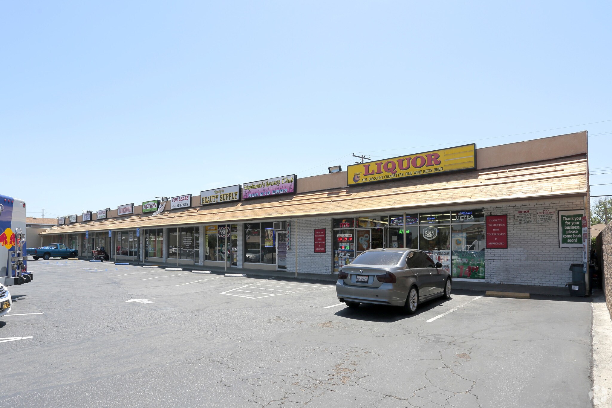 10466-10506 Artesia Blvd, Bellflower, CA à louer Photo principale– Image 1 sur 9