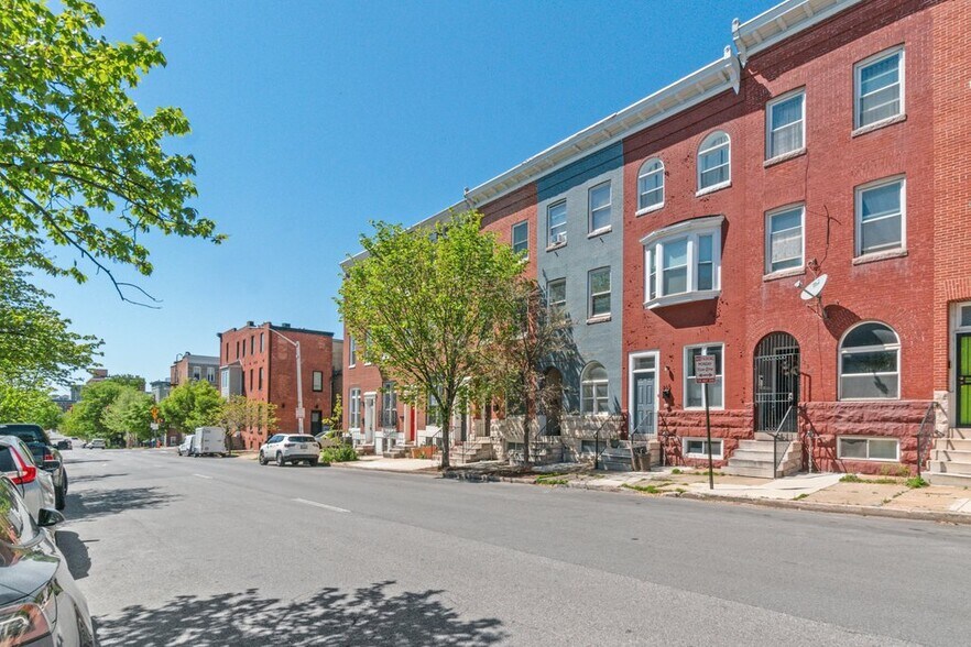 210 E Lafayette Ave, Baltimore, MD à vendre - Photo de l’immeuble – Image 2 sur 33